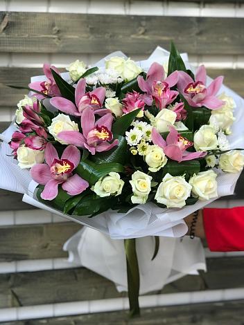 Букет цветов из: Розы и Хризантемы в Шамхале