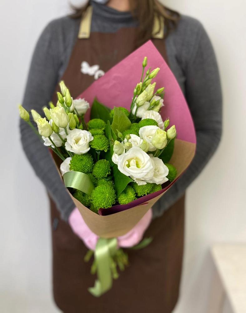 Букет цветов из: Хризантемы и Лизиантусы в Шамхале