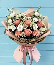 Букет цветов из:  Розы, Альстромерии и Лизиантусы в Шамхале