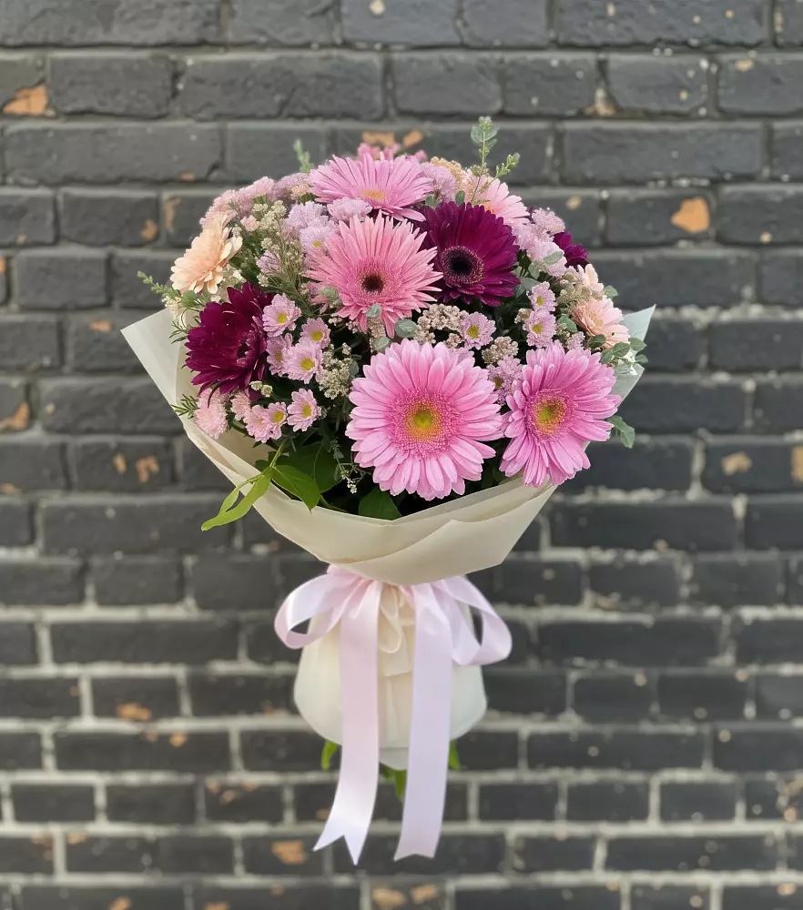 Букет цветов из: Герберы и Хризантемы в Шамхале