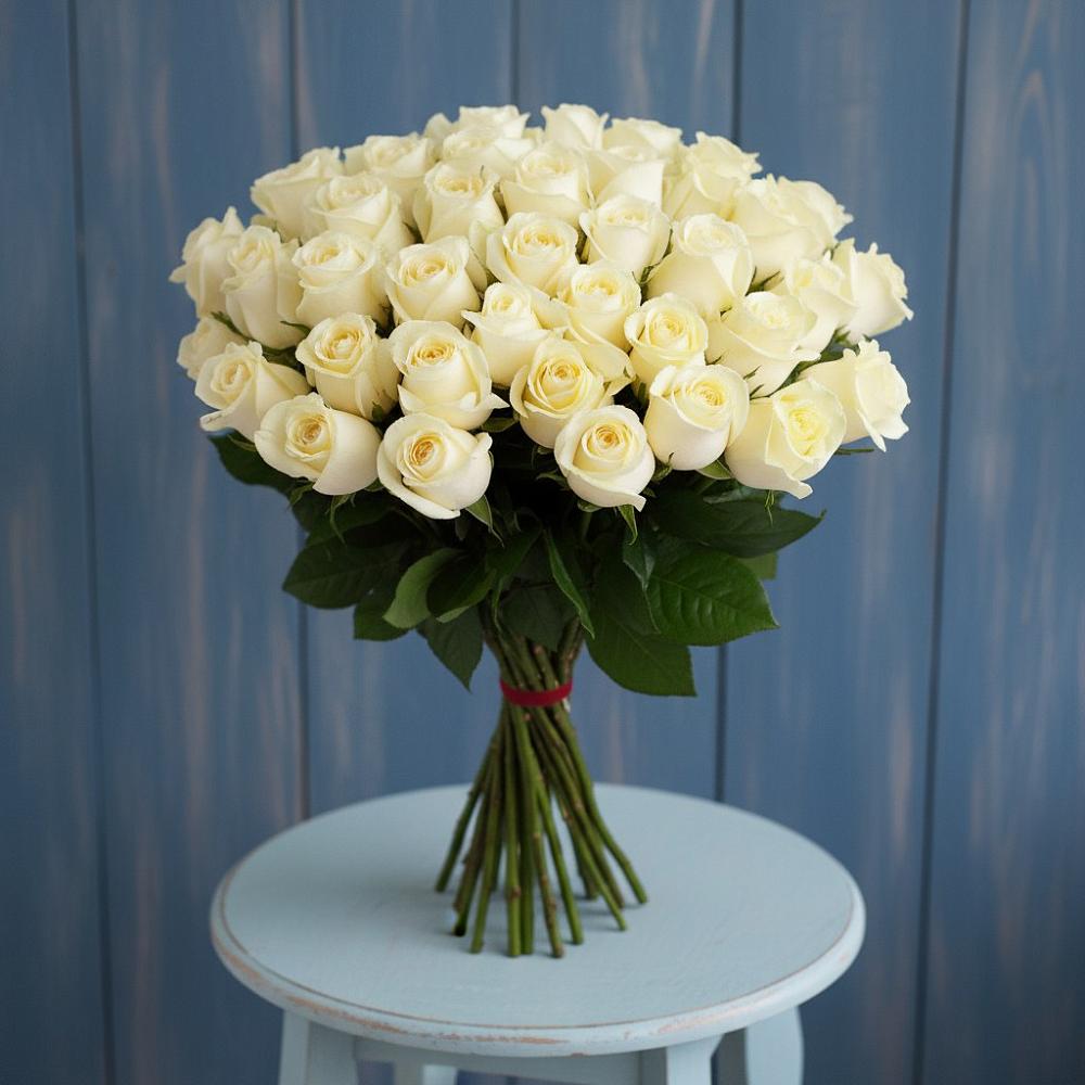 Букет 51 Белая роза Эдлесс Лав в Шамхале