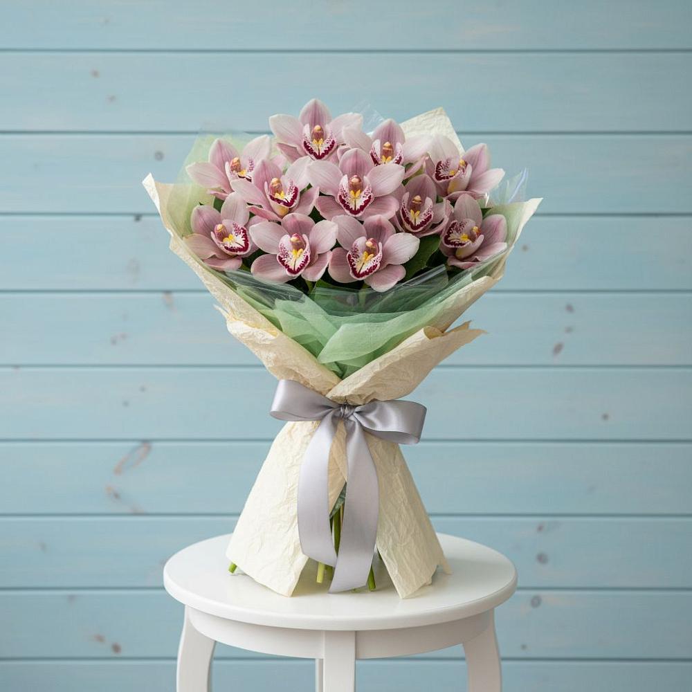 Букет цветов из: Орхидеи и Розы в Шамхале