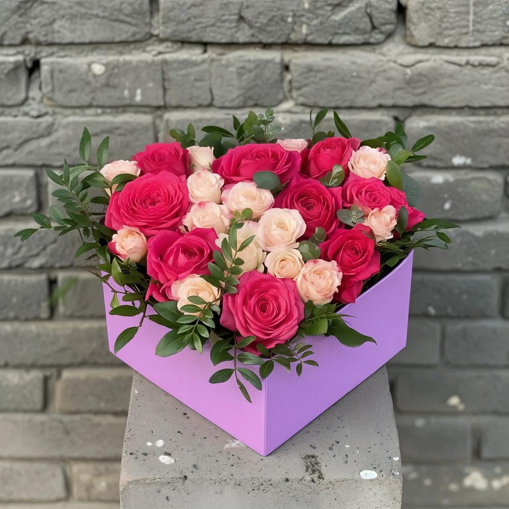 Цветочная композиция из Розы в коробке в Шамхале