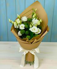 Букет цветов из:  Хризантемы и Лизиантусы в Шамхале