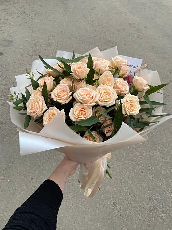 Букет Кремовые розы Латте в Шамхале