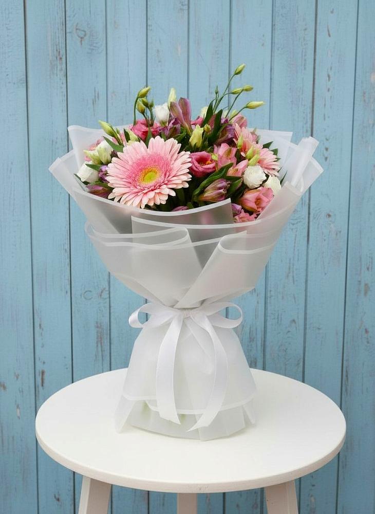 Букет цветов из: Герберы, Альстромерии и Лизиантусы в Шамхале