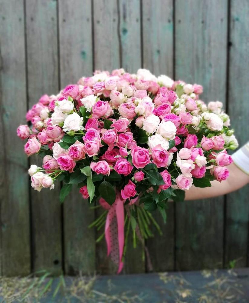 Букет Розовые кустовые розы Натали и Лав Лидия в Шамхале