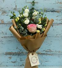 Букет цветов из:  Розы и Лизиантусы в Шамхале