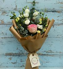 Букет цветов из:  Розы и Лизиантусы в Шамхале