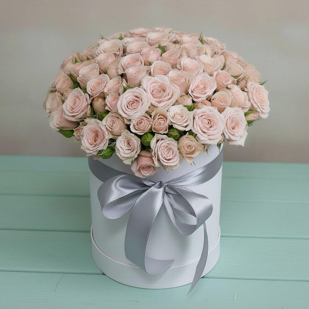 Цветочная композиция из Розы в шляпной коробке в Шамхале